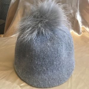 COMPLIT by Marisa Womens Grey Colored winter hat